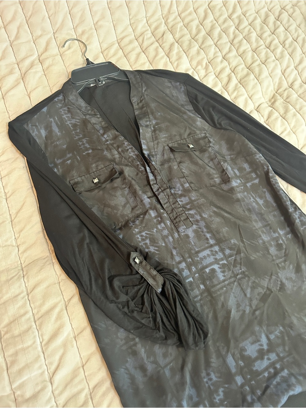 Rock & Republic Black Sheer Patterned Tunic Blouse